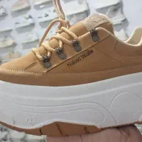 کتونی زنانه