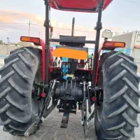 تراکتور با ادوات
