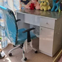 میز و صندلی کامپیوتر و تحریر