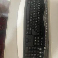 کیبورد کم کار در حد نو تمیز