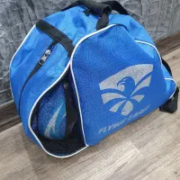 کیف و کفش و زانوبند و کلاه اسکیت