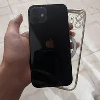 اپل iPhone 12 با حافظهٔ ۱۲۸ گیگابایت