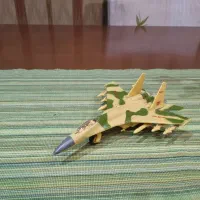 جنگنده اسباب بازی