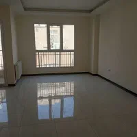 ۷۰ متر دوخوابه پارکینگ دار طبقه سوم سندی