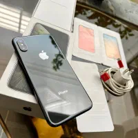 ایفون ایکس اس xs حافظه گیگ۶۴ درحد صفر و بدون نقطه