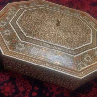 جعبه پذیرایی خاتم کاری