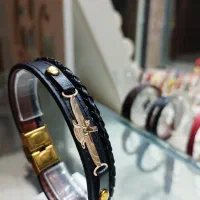 دستبندهای چرمی با پلاک طلا