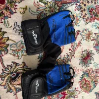 دستکش ورزشی