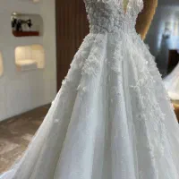 تعداد زیادی لباس عروس لباس شب نامزدی و فرمالیته