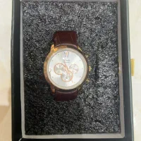 ساعت نیاز به باتری و بند