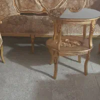 یک دست مبل سلطنتی سالم به ضمانت میدیم قیمت۴میلیون|مبلمان خانگی و میز عسلی|بروجرد, |دیوار