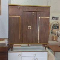 جاکفشی|جاکفشی، کمد، دراور|هشتگرد, شهرک راه آهن|دیوار