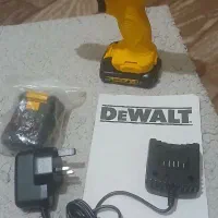 پیچ گوشتی شارژی دیوالت مدل DCD700