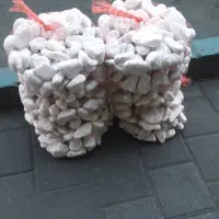 قلوه سنگ های ریز و درشت سفید و رنگی