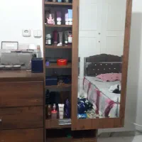 جاکفشی یا کمد ایستاده