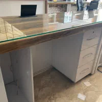 میز تحریر و پذیرش