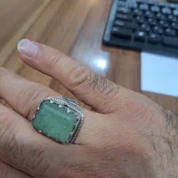 انگشتر نقره  با نگین زمرد