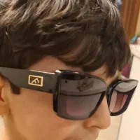 تعدادی عینک برند Fendi ایتالیا اصل نو