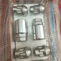 قفل رینگ و تعدادی اچار