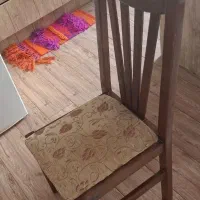 صندلی چوبی کاملا سالم