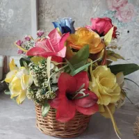 گلدان مشکی شیک و گل مصنوعی|گل مصنوعی|مشهد, مصلی (کارمندان اول)|دیوار