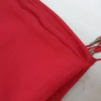 شال قرمز خوش رنگ