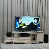 میز TV / کاملا سالم /  شیک با طراحی به روز