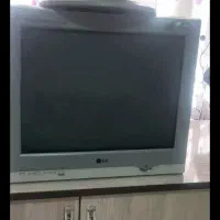 ۸ عدد مانیتور lG crt همه یه مدل هستن