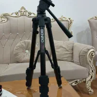 سه پایه دوربین تمیز و نو