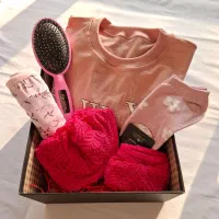 باکس هدیه هدیه روز مادر هدیه روز زن هدیه تولد|لباس|خمینی‌شهر, |دیوار