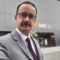 **۹۰ روز تا شخصیت موثر و کاریزماتیک**