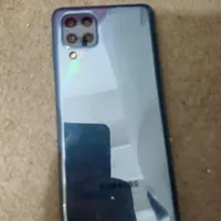 گوشی M32گیگ۱۲۸ رم ۶ باتری ۶۰۰۰
