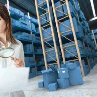 انباردار خانم برای سردخانه