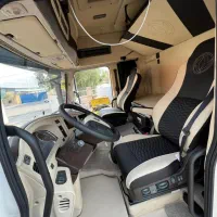 کمک راننده تریلی خانم