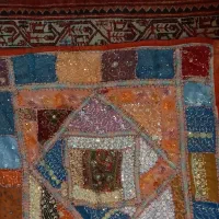 رومیزی دست دوز چهل تکه سنتی