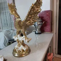 مجسمه عقاب