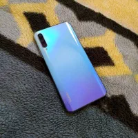 گوشی y9s حافظه 128 گیگ رام 6 ( دوربین آبشاری )