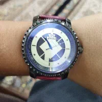 ساعت مچی فروش فوری زیر قیمت بازار