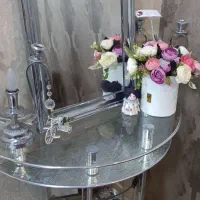 آینه شمعدان تمیز و سالم ۳ تومن