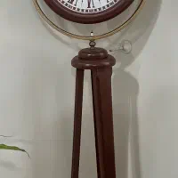 ساعت ایستاده