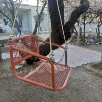 یک جفت تاب فلزی سیار همراه باطناب