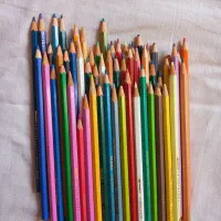 ۵۹تا مداد رنگی فانسیا  Fansia و سوییسی