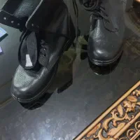 پوتین|کیف، کفش، کمربند|دورود, |دیوار