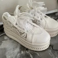 کفش ‌و کتونی عروس