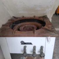 اجاق گاز ۳شلعه شیرها برنجی