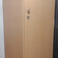 دو عدد کمد لباس و وسایل