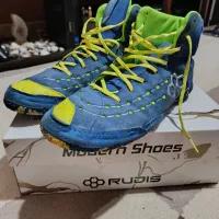 کفش کشتیmodern Rudis.