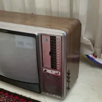 تلویزیون قدیمی تماشا(رنگی)|کلکسیون اشیاء عتیقه|مشهد, تربیت (صدف)|دیوار