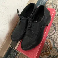 کفش چرم طبیعی زنانه|کیف، کفش، کمربند|ری, شهید غیوری (ابن باویه)|دیوار