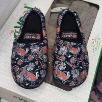 دمپایی روفرشی زنانه و بچه گانه  گزر ترک|کیف، کفش، کمربند|ارومیه, |دیوار